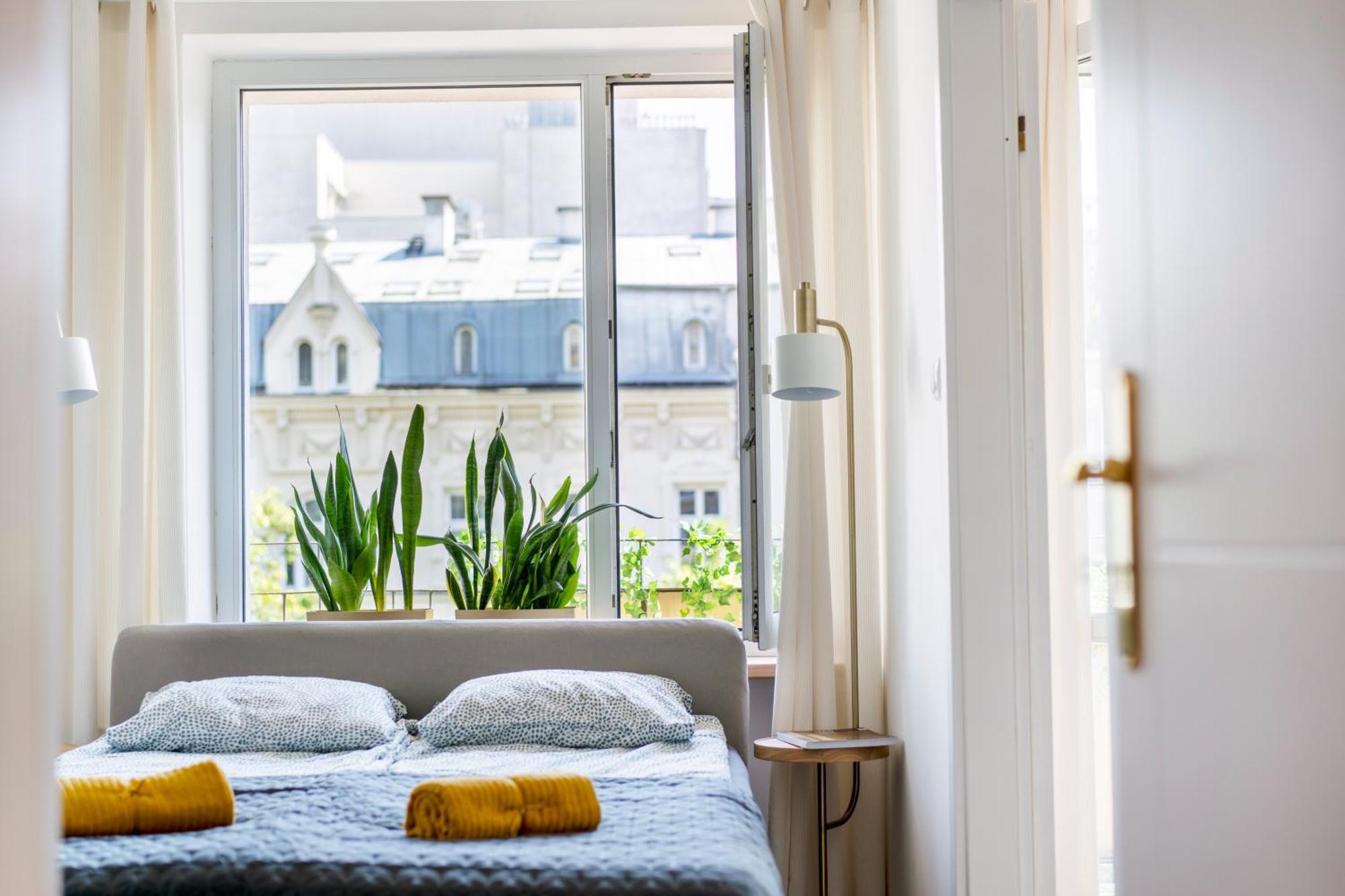 Greenpoint Hoza Apartment ワルシャワ エクステリア 写真